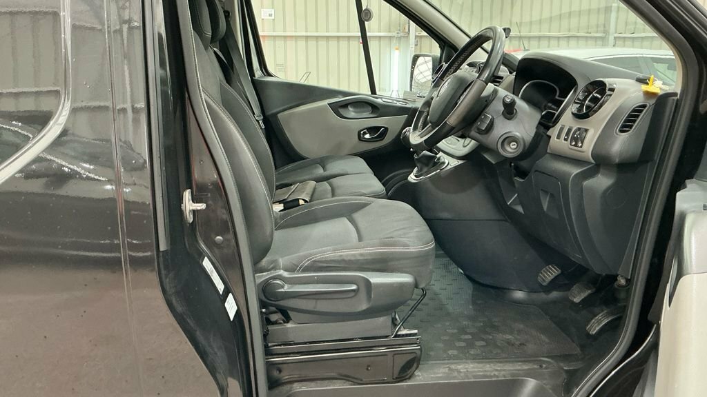 Renault Trafic Dci 29 Sport Nav  #7