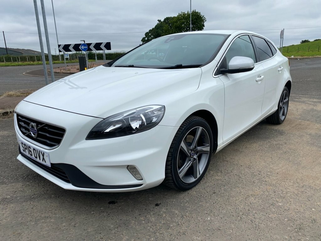 Volvo V40 2L R-design White