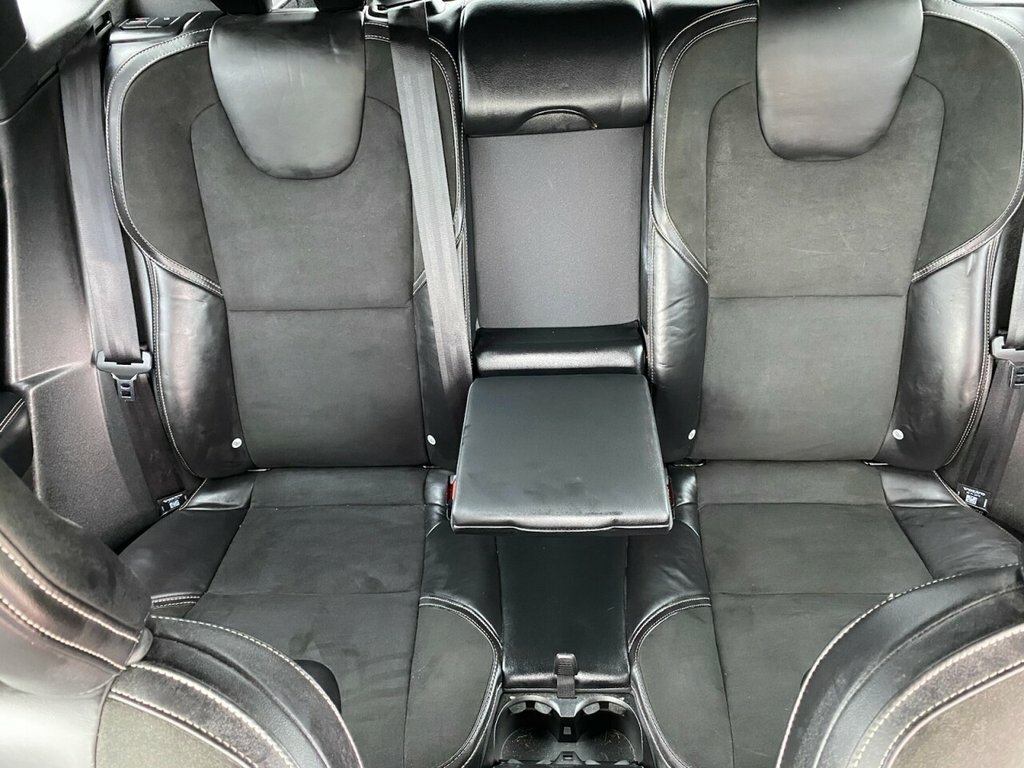 Volvo V40 2.0 D4 R-design Silver #9