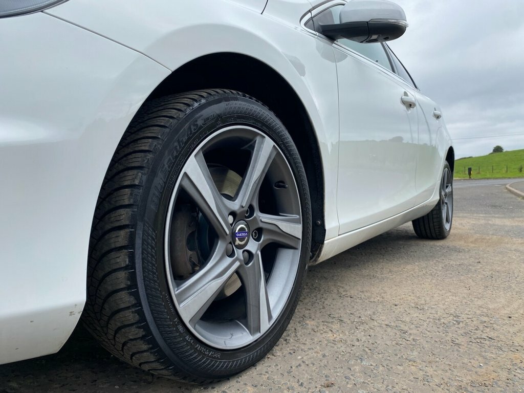 Volvo V40 2.0 D4 R-design Silver #15