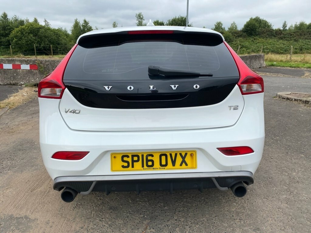 Volvo V40 2.0 D4 R-design Silver #17