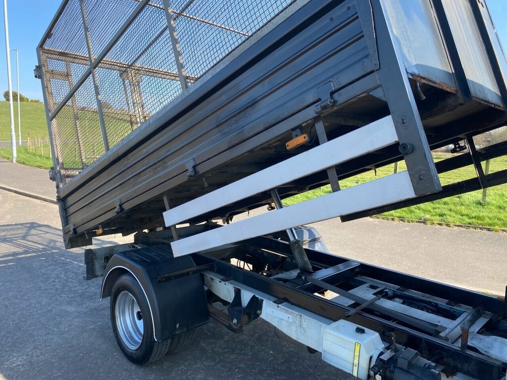Maxus Deliver 9 Diesel White #6