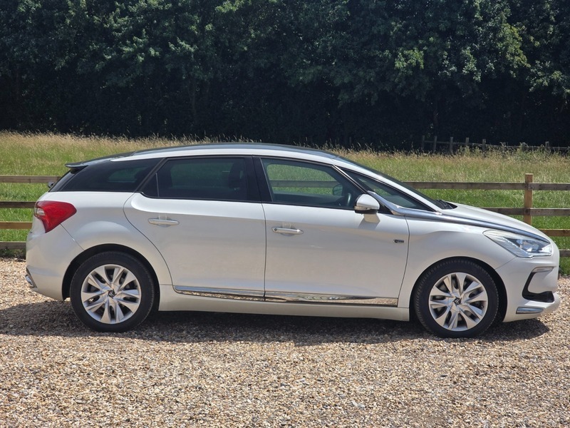 Citroen DS5 Hybrid4 Dstyle Egs White #6