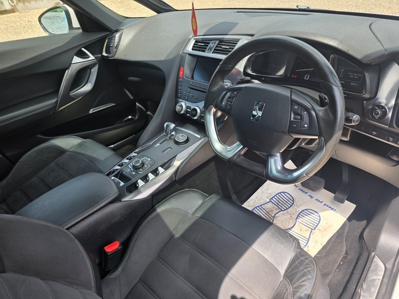 Citroen DS5 Hybrid4 Dstyle Egs White #3