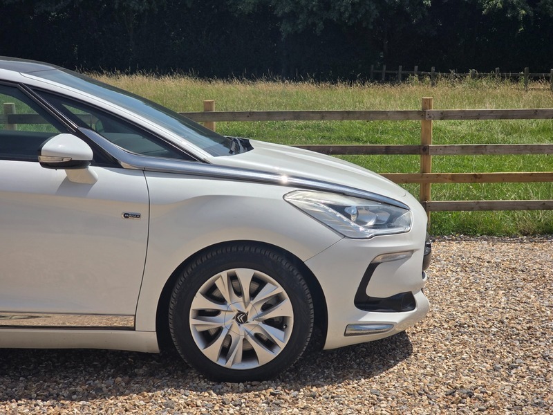 Citroen DS5 Hybrid4 Dstyle Egs White #5