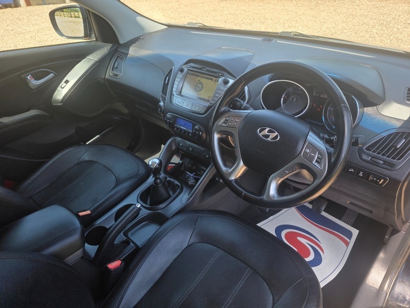 Hyundai Ix35 Crdi Premium Black #3