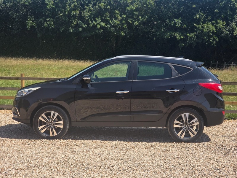Hyundai Ix35 Crdi Premium Black #2