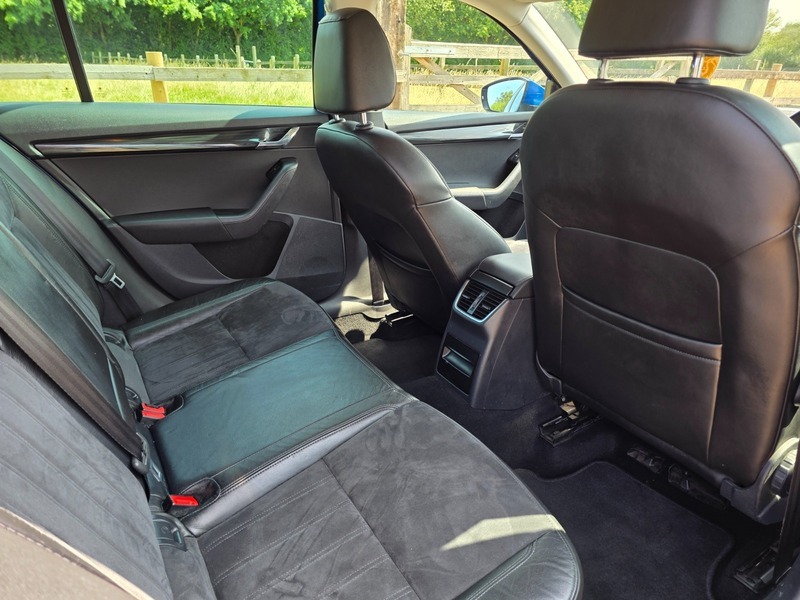 Skoda Octavia 1.6 Se L #24