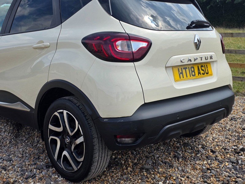Renault Captur 1.5 Dci 110 Signature X Nav Hatchback Beige #8
