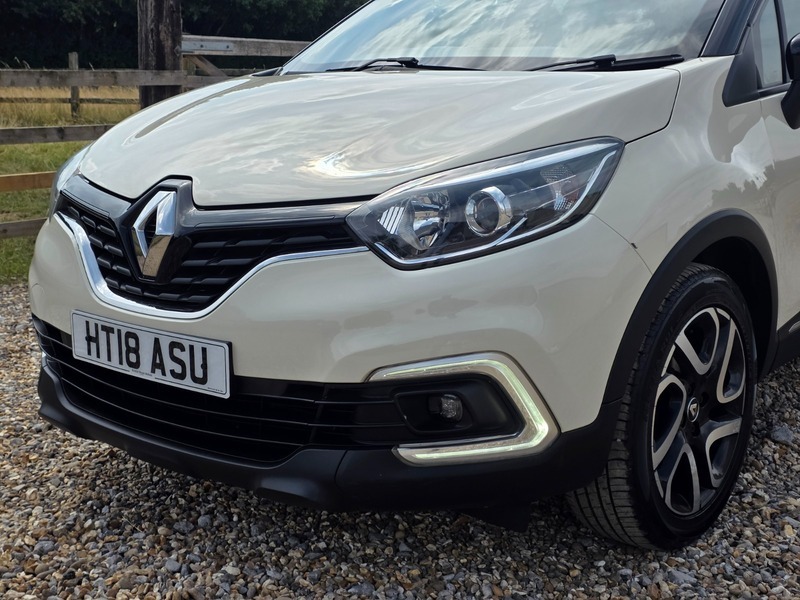 Renault Captur 1.5 Dci 110 Signature X Nav Hatchback Beige #12