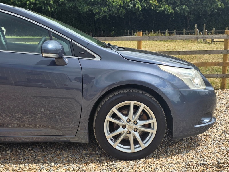 Toyota Avensis Valvematic Tr Blue #3