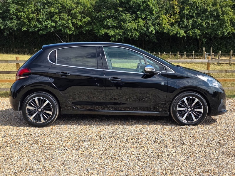 Peugeot 208 S S Tech Edition Black #4