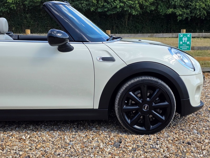 Mini Hatch Cooper Auto GY16USU White #3