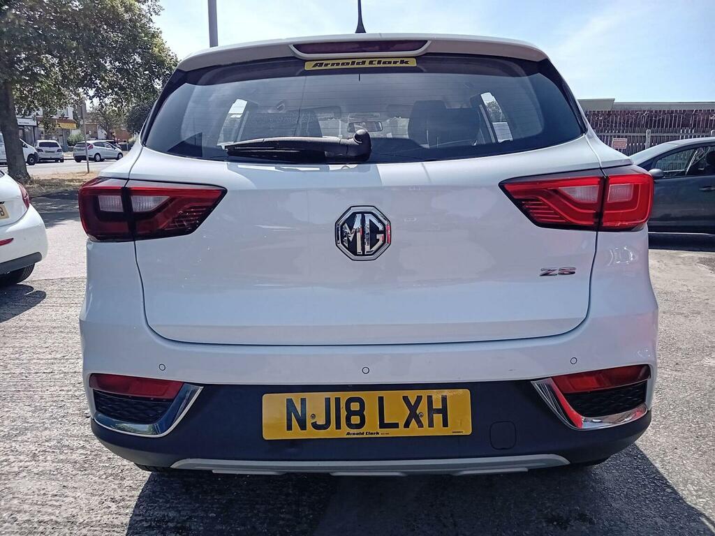 MG ZS 1.5 Vti-tech Exclusive Euro 6 Ss White #4