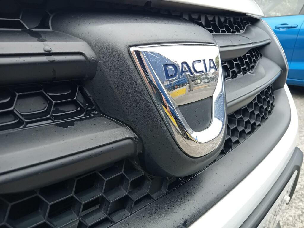 Dacia Sandero Stepway Hatchback 1.5 Dci Ambiance Euro 6 Ss 2016 BK66GXP White #4