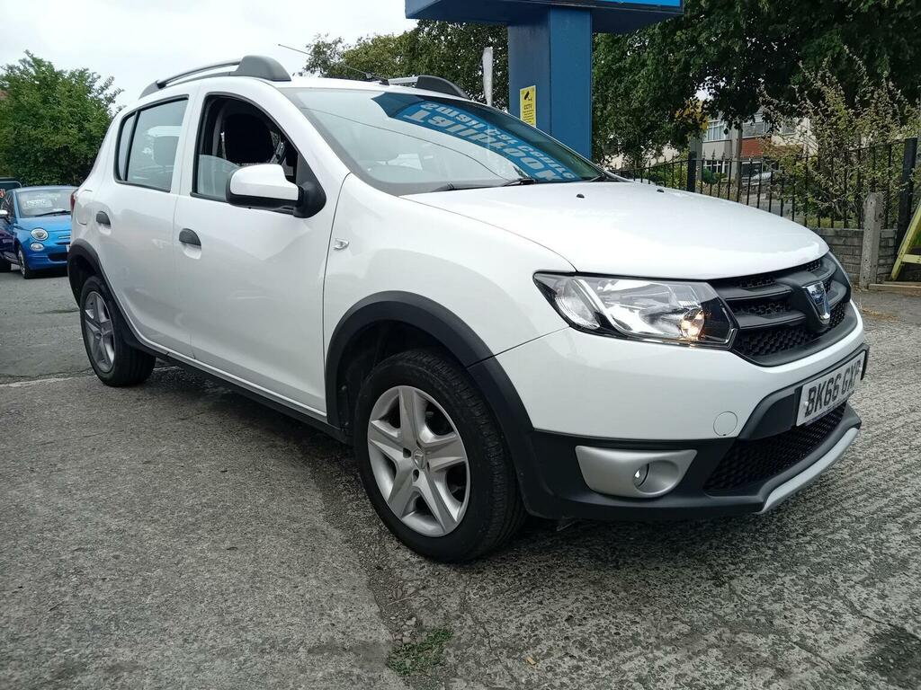 Dacia Sandero Stepway Hatchback 1.5 Dci Ambiance Euro 6 Ss 2016 BK66GXP White #2
