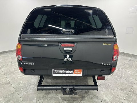 Mitsubishi L200 2.5 Di-d Warrior Black #5