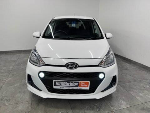 Hyundai I10 1.0 Premium Hatchback White #3