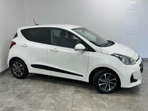 Hyundai I10 1.0 Premium Hatchback White #2