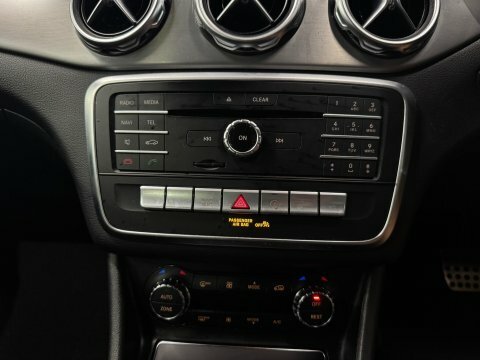 Mercedes-Benz GLA Class 1.6 Gla200 Sport Suv Euro 6 Ss 156 Grey #18