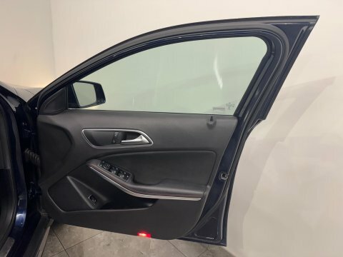 Mercedes-Benz GLA Class 1.6 Gla200 Sport Suv Euro 6 Ss 156 Grey #12