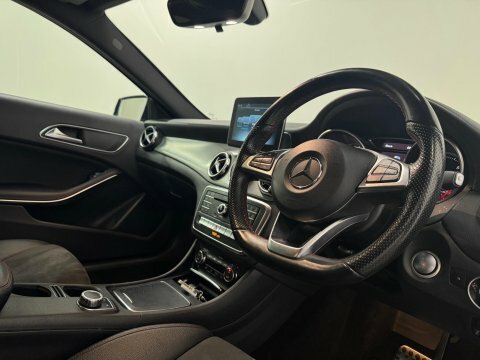 Mercedes-Benz GLA Class 1.6 Gla200 Sport Suv Euro 6 Ss 156 Grey #11