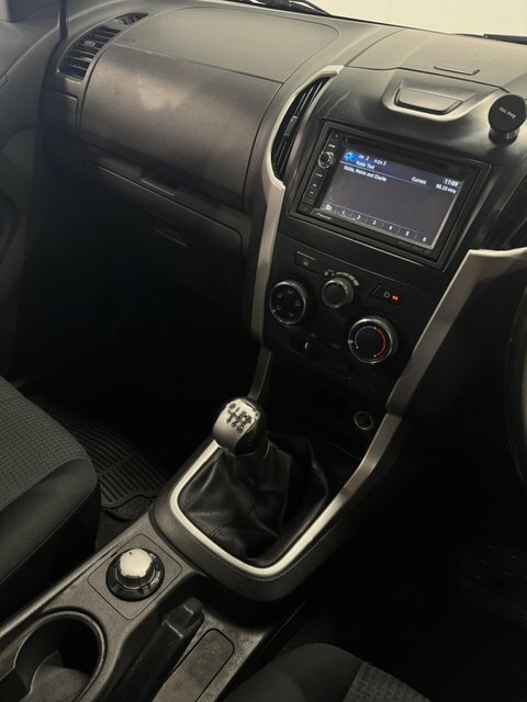 Isuzu D-Max Td Eiger Dcb 164 White #17