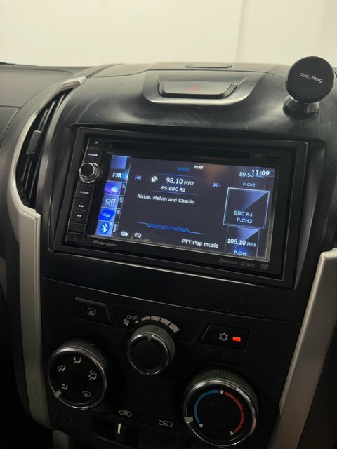 Isuzu D-Max Td Eiger Dcb 164 White #21