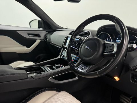 Jaguar F-Pace V6 S Awd White #11