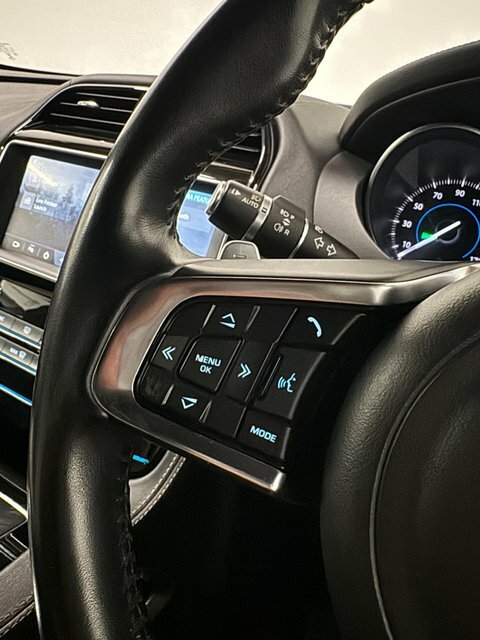 Jaguar F-Pace V6 S Awd White #29