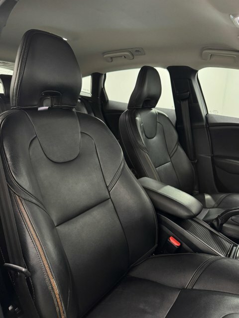 Volvo V40 D2 120 Se  #9