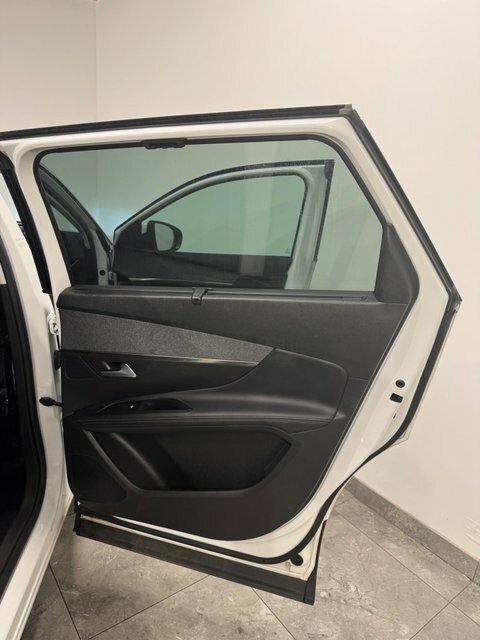 Peugeot 5008 Active Black #14