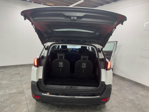 Peugeot 5008 Active Black #17