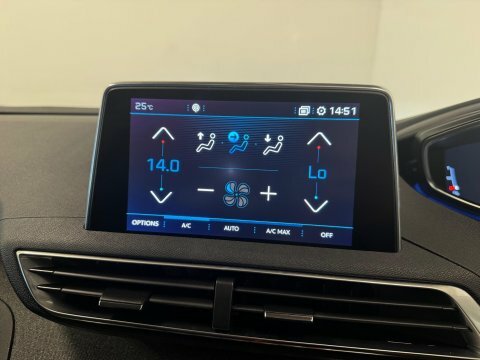 Peugeot 5008 Active Black #24