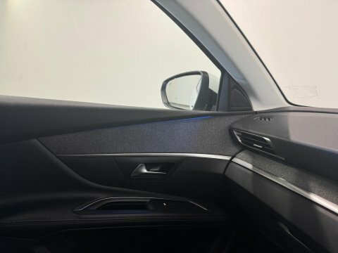 Peugeot 5008 Active Black #29