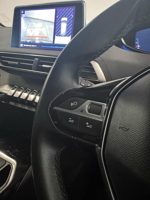 Peugeot 5008 Active Black #30