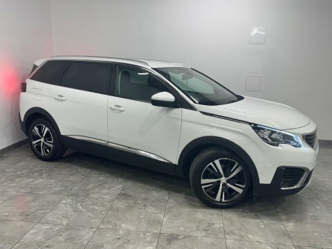 Peugeot 5008 1.5 Bluehdi Allure White #2