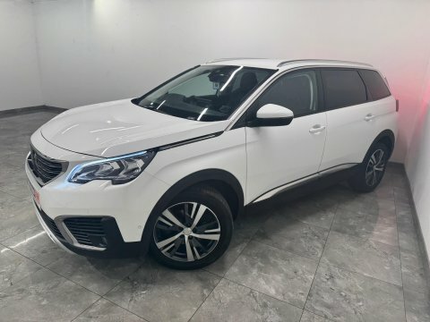Peugeot 5008 1.5 Bluehdi Allure White #4