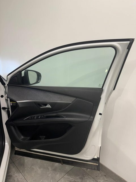 Peugeot 5008 Active Black #12