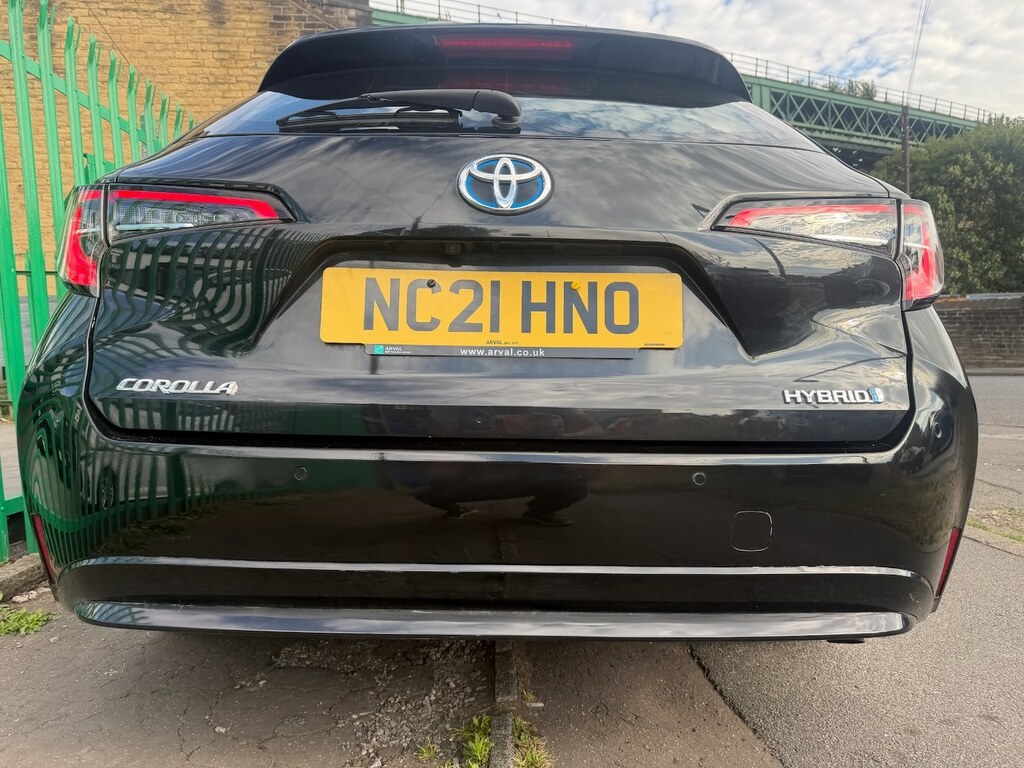 Toyota Corolla 1.8 Vvt-i Hybrid Icon Tech Cvt Black #4