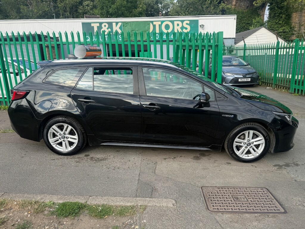 Toyota Corolla 1.8 Vvt-i Hybrid Icon Tech Cvt Black #3