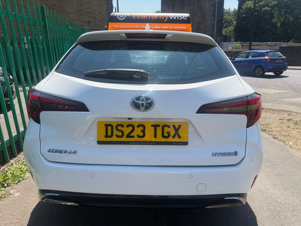 Toyota Corolla 1.8 Hybrid Icon Cvt White #3
