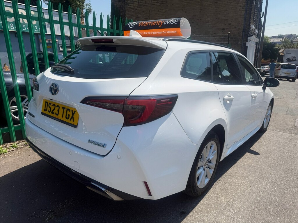 Toyota Corolla 1.8 Hybrid Icon Cvt White #4