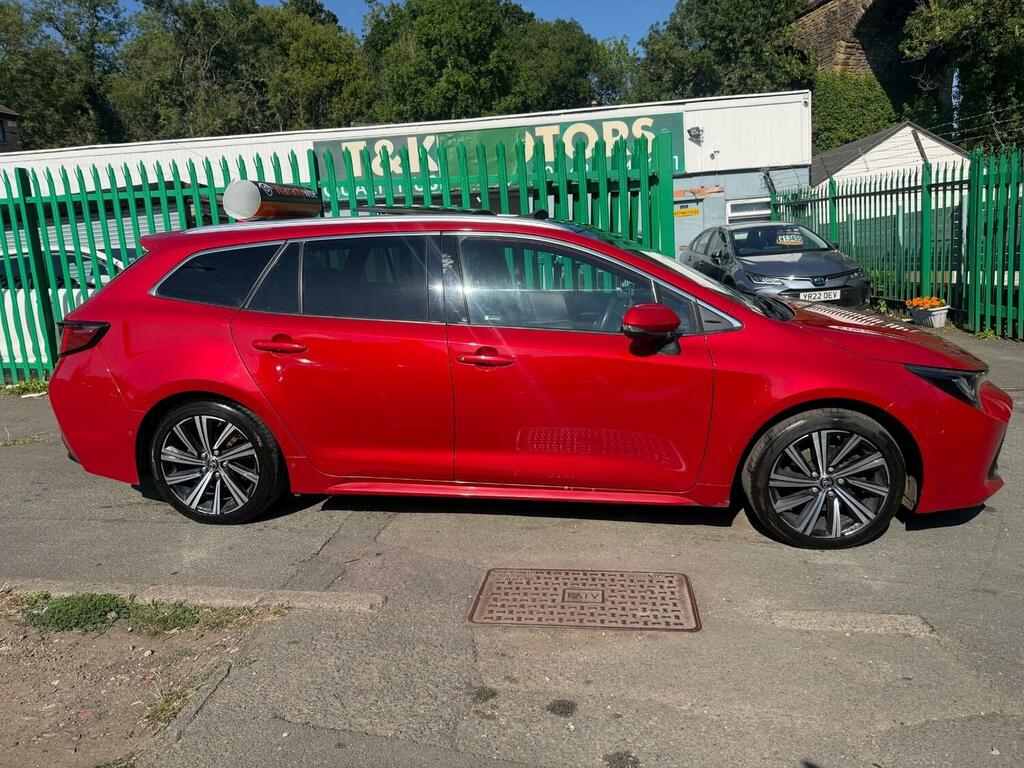 Toyota Corolla 2.0 Vvt-i Hybrid Design Cvt WF22YFX Red #2