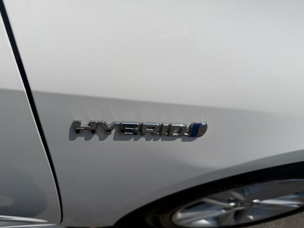 Suzuki Swace Silver #22