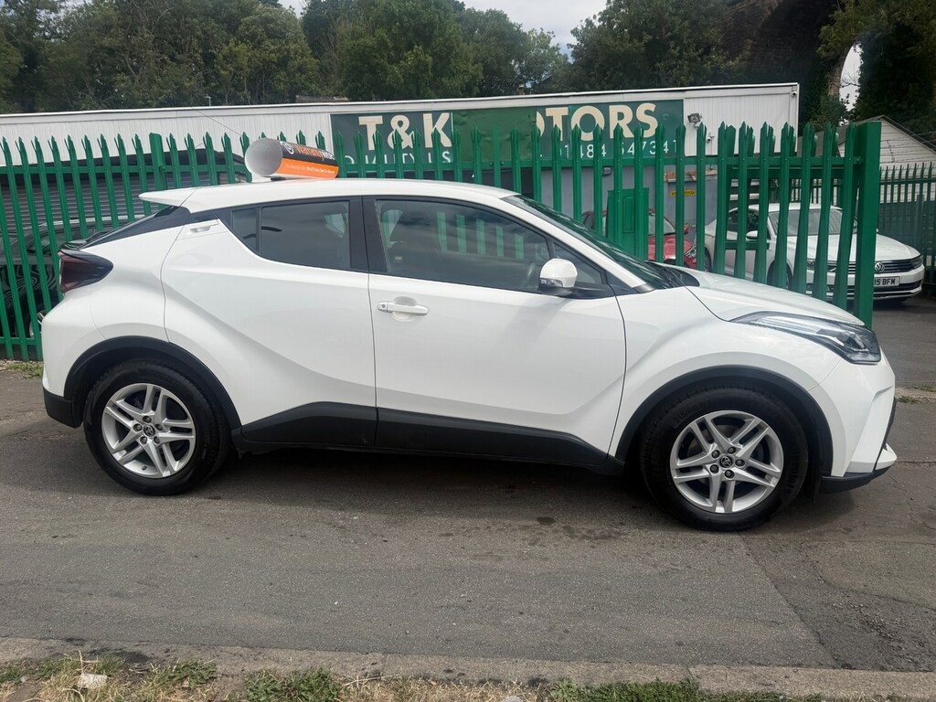 Toyota C-Hr 1.8 Hybrid Icon Cvt White #2
