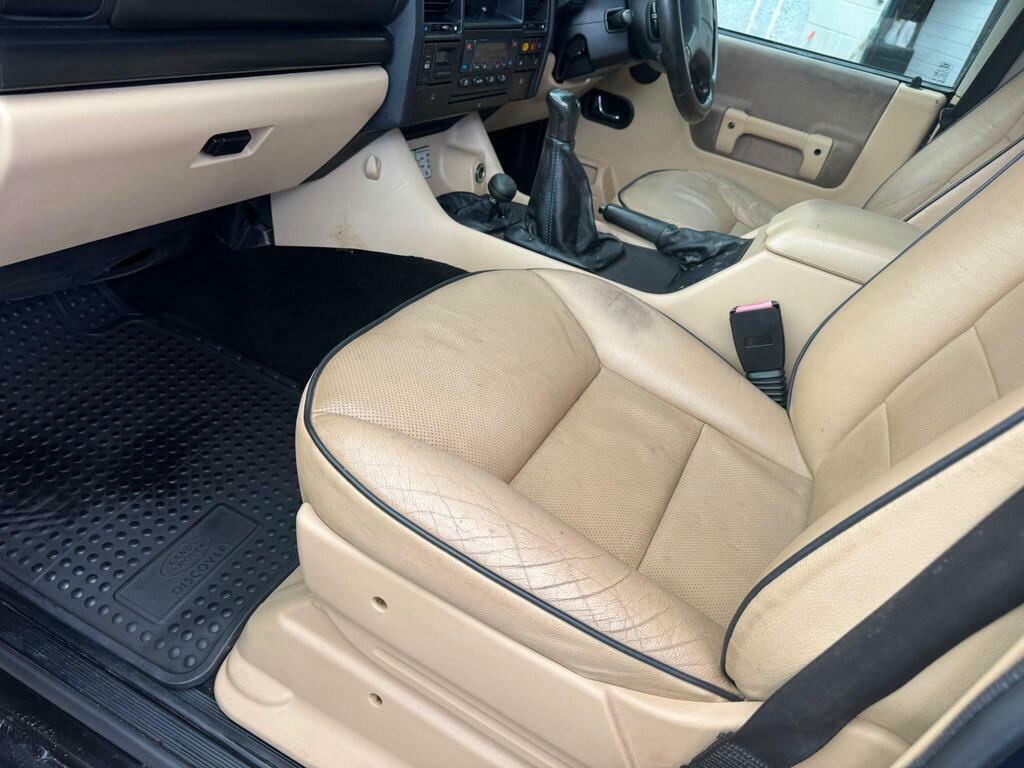 Land Rover Discovery 2.5 Td5 Landmark 7 Seats  #44