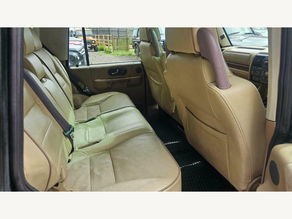 Land Rover Discovery 2.5 Td5 Serengeti 7Str 137 Bhp Black #47