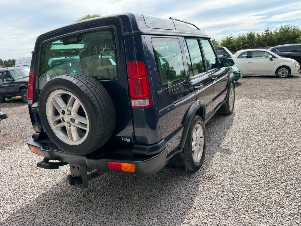 Land Rover Discovery 2.5 Td5 Serengeti 7Str 137 Bhp Black #37