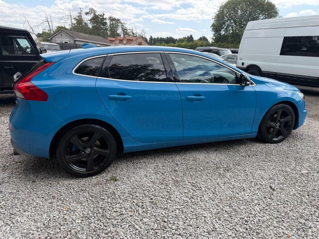 Volvo V40 D2 R-design Was 9,599 #24
